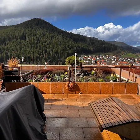 Schwarzwaldausblick - Umweltfreundlich, Pool Und Workation 아파트
